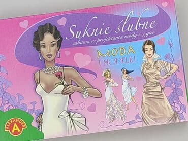 sukienka na wesele z efektem wow: Zabawka plastyczna dla Dzieci, stan - Idealny — 1