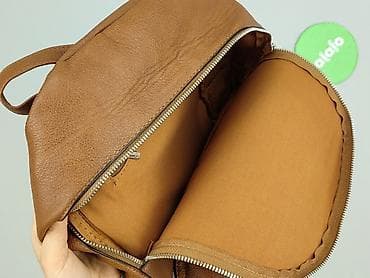 biala torebka: Plecak, stan - Idealny — 4