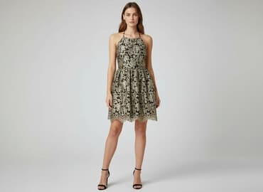 czarna sukienka z diamencikami: Sukienka damska, rozmiar M — 1