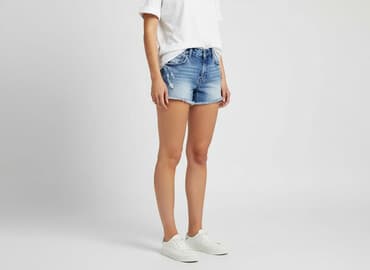 szerokie krótkie spodenki jeansowe: Shorts for women, size S — 1