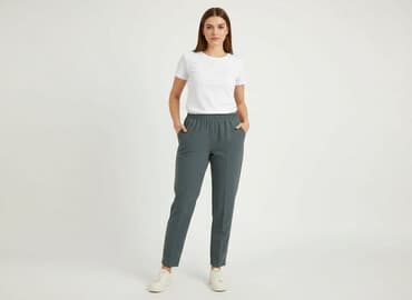 sukienka z gumkami w pasie: Women`s trousers, size S — 1