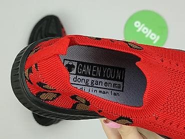 converse cdg pl: Damskie slip-on GAN EN YOUNI – czerwone, wzór w cętki - Typ: lekkie — 4