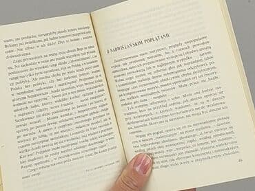 Książki: Książka, gatunek - Literatura faktu, stan - Bardzo dobry — 3