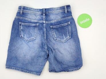 czarne krótkie spodenki z dziurami: Szorty damskie, rozmiar S — 3