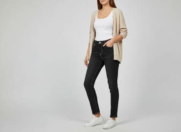 czarne krótkie spodenki sinsay: Sinsay, Jeansy damskie, rozmiar S — 6