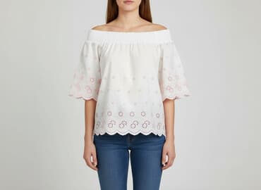 biała bluzka z czarną tasiemką: Moda, Bluzka damska, rozmiar One size — 1