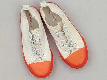 buty z białą podeszwą na wf: Reserved, Trampki damskie, rozmiar 35 — 1