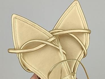 sandaly z perlami: Sandały damskie, rozmiar 40 — 5