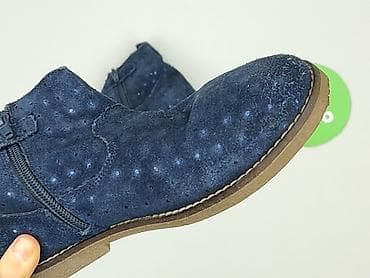 ubrania ca: Kozaki 33, Używany — 5