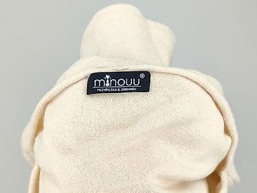 t shirty oversize pull and bear: Bluza damska
, rozmiar One size — 4