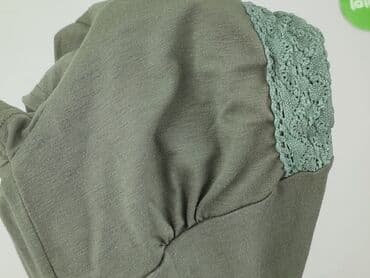 czarne t shirty damskie w serek: T-shirt damski, rozmiar L — 6