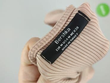 obcisla bluza: Bershka, Bluzka damska, rozmiar M — 4