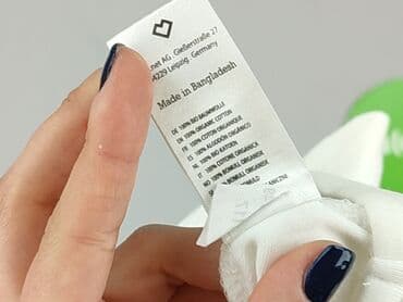 kurtka flek: Body, 0-1 miesięcy, 
stan - Bardzo dobry — 4