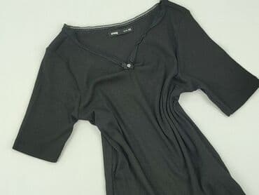 t shirty z czerwonem napisem: Sinsay, Футболка жіноча, розмір XS — 1