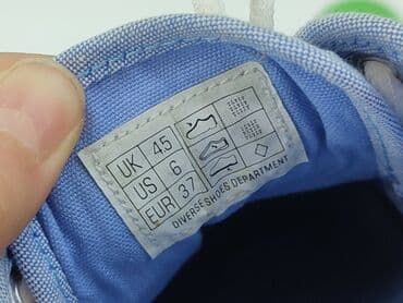 czarna sukienka i białe trampki: Trampki damskie, rozmiar 37 — 5