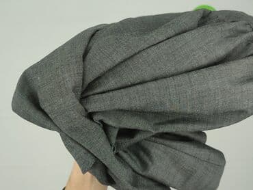 przeszkadza rąbek u spódnicy: H&M, Spódnica damska, S — 4