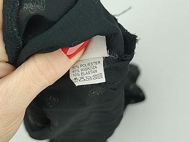c: Women's blouse, size XS — 5