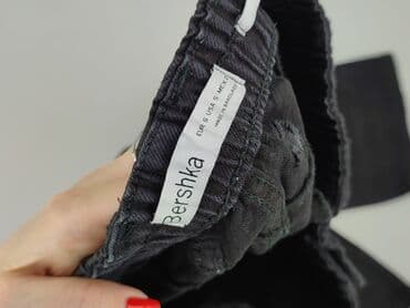 spodnie dresowe z napisami: Bershka, Spodnie cargo damskie, rozmiar S — 4