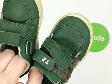 jak wyczyscic biale klapki: Sport shoes 15 and less, Used — 5