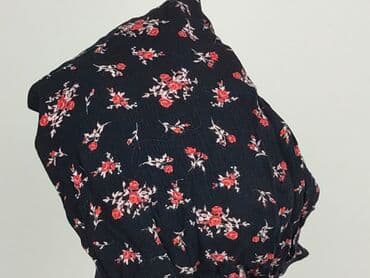 Ubrania damskie: Bluzka damska, rozmiar S — 7