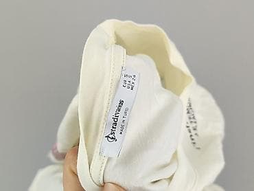 pull and bear serenada: Stradivarius, T-shirt damski, rozmiar S — 4