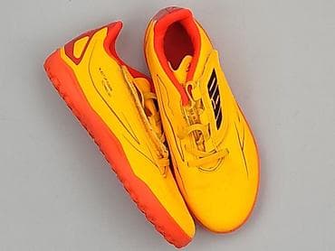 ccc red: Buty sportowe Decathlon, 32, Używany — 1