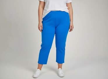 bonprix bluzki eleganckie duże rozmiary: Bonprix, Spodnie 3/4 damskie, rozmiar 7XL — 7