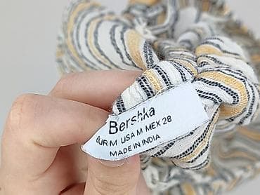 pull bear szorty: Bershka, Bluzka damska, rozmiar M — 4