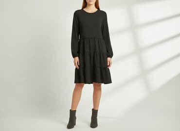 czarna sukienka z rozszerzanymi rękawami: House, Women`s dress, size S — 1