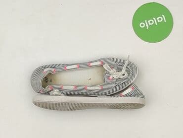 Women: Other women's footwear — 4