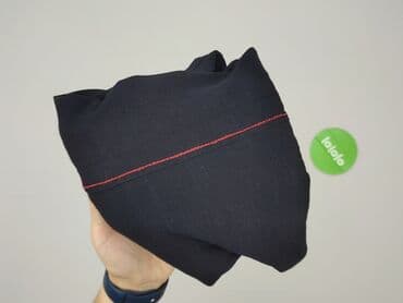 czarne t shirty damskie w serek: Beloved, T-shirt damski, rozmiar S — 5