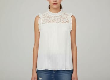 eleganckie białe bluzki wizytowe: Women's blouse, size S — 1