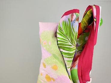 red bedding set: Obrus 190 x 148, kolor - Kolorowy, stan - Bardzo dobry — 4