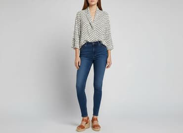 biale bluzki z kolnierzykiem: Bluzka damska, rozmiar S — 6