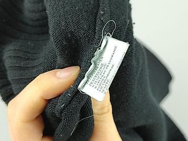 bluzki dekolt: Sweter damski, rozmiar S — 5