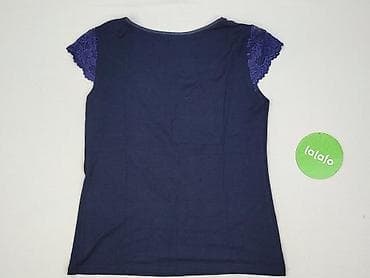 Women: Women's blouse, size M — 4