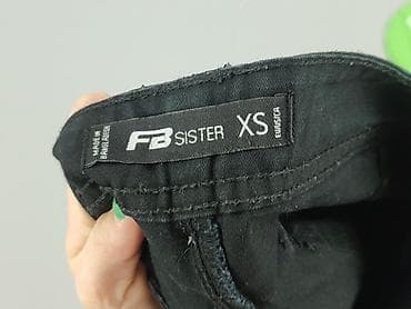 czarne cargo pull and bear: FB Sister, Шорти жіночі, розмір XS — 4