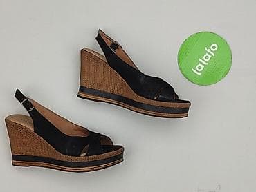 biale sandaly na platformie: Sandały damskie, rozmiar 39 — 2