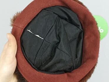Hats and caps: Cap, Female, condition - Very good — 4