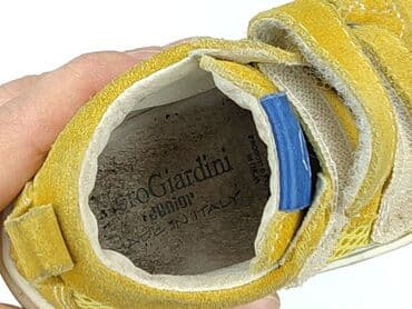 serum tshirt: Buciki niemowlęce, 20, stan - Bardzo dobry — 6