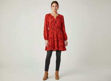 czerwona sukienka c a: Sukienka damska, rozmiar M — 1