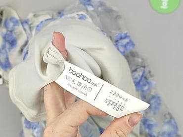 szykowne sukienki: Boohoo, Sukienka damska, rozmiar M — 4