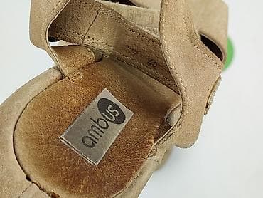 crocs rozmiar j2: Sandały damskie, rozmiar 40 — 5