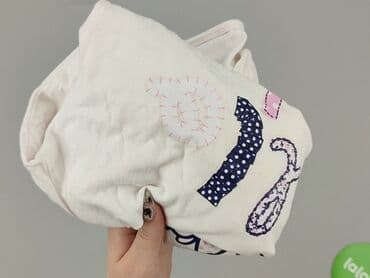 koszulka z hello kitty: Bluza, Hello Kitty, 10 lat, 134-140 cm, stan - Bardzo dobry — 5