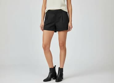 stradivarius spódniczko spodenki: Stradivarius, Shorts for women, size XS — 1