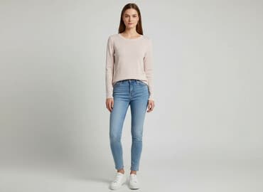 bluzka do różowych spodni: Top Secret, Women`s T-shirt, size S — 1