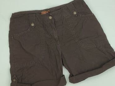 krótkie spodenki i nogi z cellulitem: Szorty damskie, rozmiar M — 1