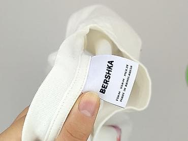 pull and bear serenada: Bershka, T-shirt damski, rozmiar M — 5