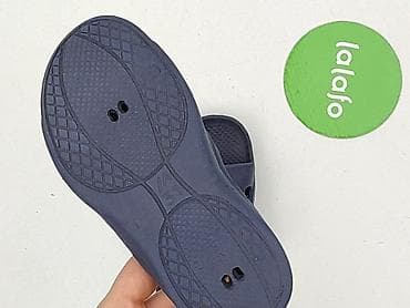 spodnie hello kitty: Klapki 31, Używany — 4