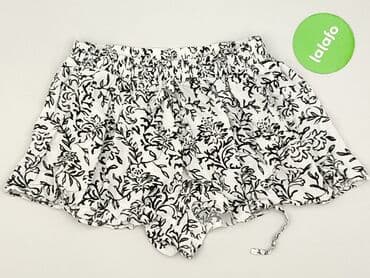 krótkie spodenki i nogi z cellulitem: Sinsay, Szorty damskie, rozmiar S — 2